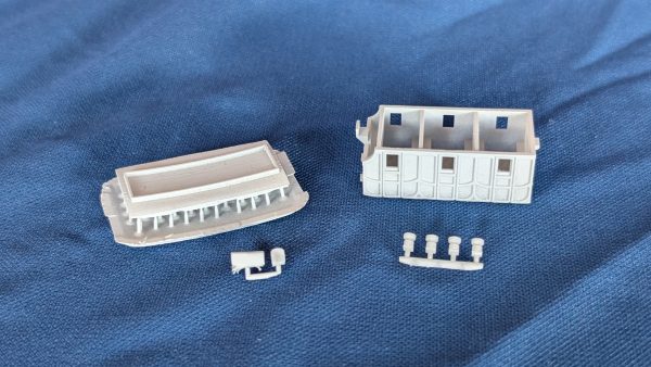 N Gauge Liverpool & Manchester Railway Mail Coach - Image 2