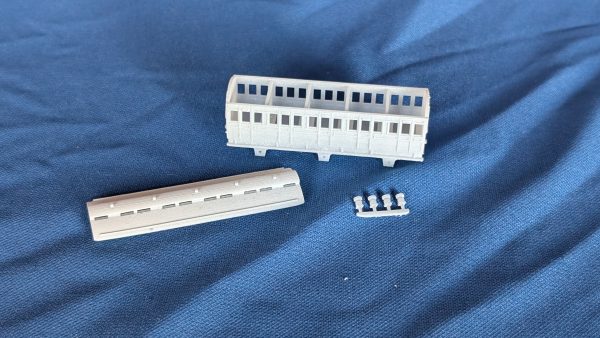 N Gauge Generic 6-Wheel Coach (Brake or Standard) - Image 5