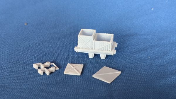 N Gauge Flatbed Truck (Motorised) - Image 2