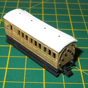 N Gauge Generic 6-Wheel Coach (Brake or Standard)